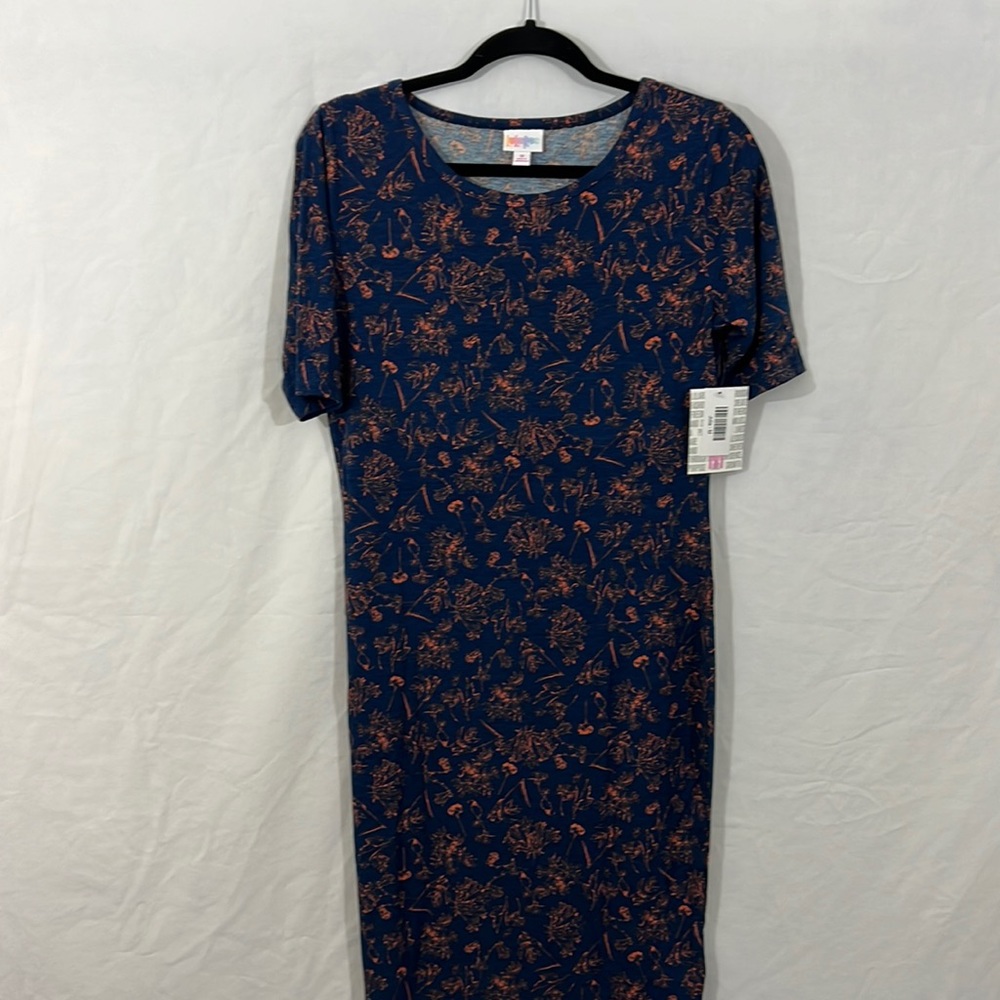 Brand new LulaRoe Julia dress size M